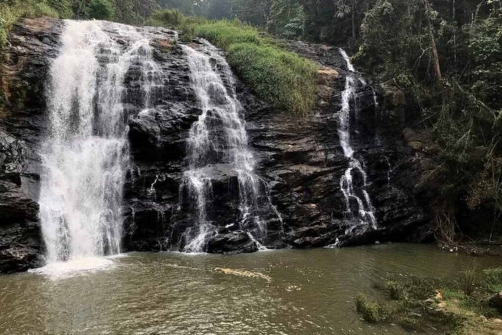 Manjehalli Waterfalls